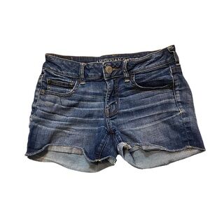 American Eagle Super Stretch Denim Shorts Blue Size 4 Mid Rise Casual